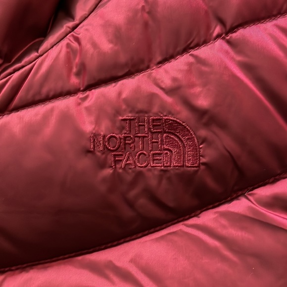 Red North Face Vest - Picture 2 of 4